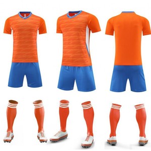 Maillot de football pour homme personnalisé avec nom d'équipe, col ras du cou, uni, sportif, perlé, séchage rapide, respirant, en maille, manches courtes, polyester - Product Image 4