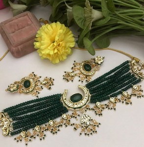 Conjunto de Gargantilla y Pendientes de Moda Kundan con Perlas de Moissanita Chapadas en Oro de Primera Calidad Clásica, para Regalo de Boda, para Mujer - Product Image 2