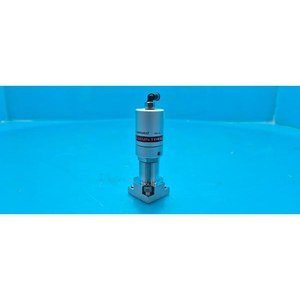 FUJIKIN 466064 FPR-NSD-21-6.35UGC # Válvula de Diafragma de Ultra Alta Pureza Usada como Pieza de Repuesto para Equipos de Semiconductores Legacy - Product Image 1
