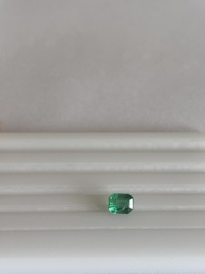 พลอยมรกตทรงแปดเหลี่ยมเจียระไนธรรมชาติ 1.16 กะรัต ขนาด 6.5x5.5x4.5 มม. พลอยสีเขียวมีค่าสำหรับทำแหวนและเครื่องประดับสั่งทำ - Product Image 6