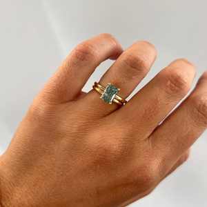 แหวนหมั้นเพชรทรงเรเดียนท์คัทสีเขียวเพาะเลี้ยงในห้องปฏิบัติการ ทองคำ 14K 18K สีเหลือง แหวนเพชรเม็ดเดี่ยว หรูหรา สั่งทำได้ เครื่องประดับเจ้าสาวขายส่ง - Product Image 6