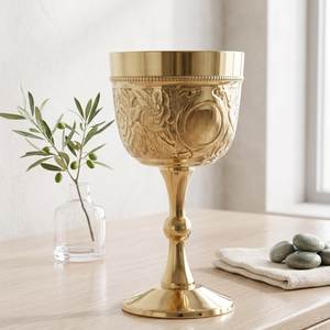 Gobelet de luxe en laiton, vaisselle en métal artisanale, design classique vintage pour la décoration de table, les mariages et les événements festifs - Product Image 4