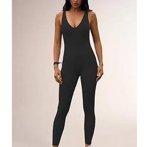 Ensembles de yoga respirants pour femmes, légers, couleur unie, vêtements de sport à séchage rapide, tenues de fitness et de course sans manches, vente en gros - Product Image 1