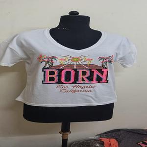 T-shirt en coton à col en V pour femmes, fabricant en gros, prix imbattable - Product Image 1