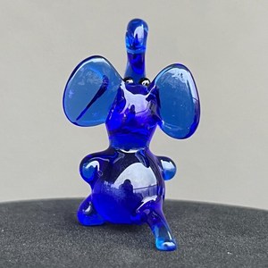 Murano Hand blown Glass Blue Elephant Figurine Animal Theme Handmade Craft Decor - Product Image 2