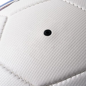 Ballon de football en cuir PU PVC imperméable pour jeunes, avec logo personnalisé imprimé, surface texturée, durable, pour entraînement professionnel et matchs d'équipe - Product Image 2