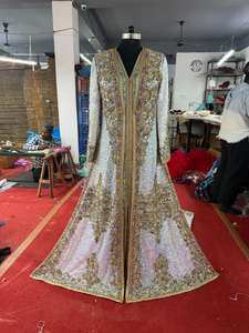 Robes de soirée modestes blanches en polyester à manches longues, brodées à la main et perlées, longueur cheville - Product Image 4