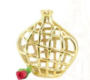 Aluminium <b>Casted</b> Metal Vase for Home & Living Decor Gold Platted Flower Vase Metal <b>Hand</b> Crafted Vase - Product Image 3