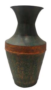 Pot décoratif en métal finition antique, fait main, motif floral en relief, forme de bouteille, pour la décoration de la maison, du salon, du hall d'hôtel - Product Image 3