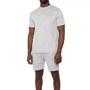 Ensemble décontracté pour homme, marque privée, blanc uni, ensemble de survêtement décontracté, été, 2 pièces, t-shirt à manches courtes et short, ensemble confortable - Product Image 4