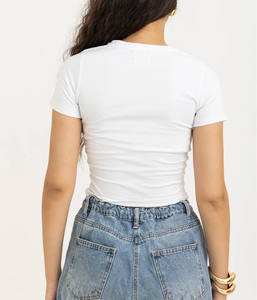 T-shirt court élastique personnalisé pour femme avec logo imprimé, manches courtes, col rond, coupe ajustée, couleur unie, 100 % polyester - Product Image 6