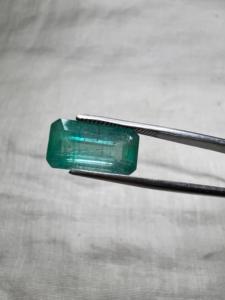 Émeraude Sakota naturelle, taille octogonale, 5,43 carats, pierre précieuse verte lâche, haute qualité, vente en gros - Product Image 1