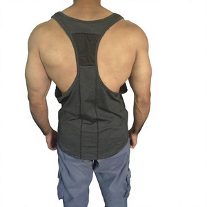 Débardeur de sport noir pour homme Alitza à ourlet incurvé, col rond, en Spandex/Coton/Fibre de bambou, séchage rapide, respirant, pour la musculation - Product Image 4