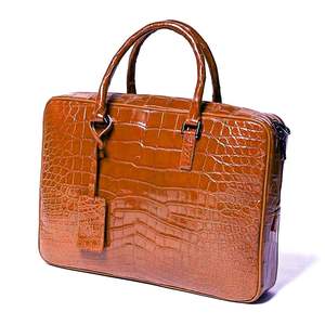 กระเป๋าเดินทางหนังกันน้ำดีไซน์ใหม่ สีสันโดดเด่น  กระเป๋าเป้สะพายหลังสำหรับเล่นกีฬากลางแจ้ง  กระเป๋าเดินทางหนังแฟชั่นสำหรับเดินทาง  มีจำหน่ายแล้ว - Product Image 6