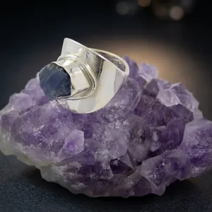 Anillo de Plata de Ley 925 con Tanzanita, Gema Azul Natural, Joyería Vintage Hecha a Mano, Diseño Robusto, Moda Femenina - Product Image 3