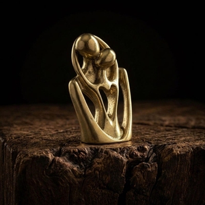 Sculpture abstraite en aluminium artisanale de Moradabad Art Metal Ware, figurine contemporaine pour décoration de table et présentation dans le salon - Product Image 2
