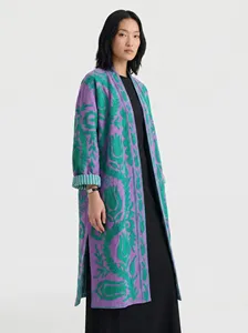 Elegante Chaqueta Larga de Terciopelo Bordado Morado con Diseño Floral Verde, Estilo Bohemio, Manga Larga, Ropa de Abrigo para Invierno - Product Image 2