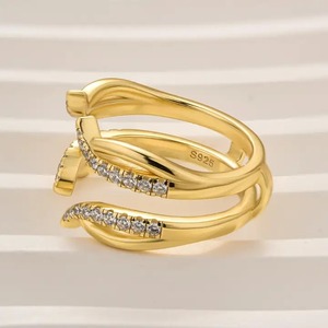 Bague de mariage élégante en argent sterling plaqué or jaune 925 avec moissanite vintage, 0,25 carat, pour femme - Product Image 3
