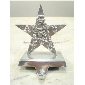 Colgador de Calcetines Navideños de Reno, de Metal, Ecológico, de Alta Calidad y Lujo - Product Image 1