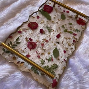 Bandeja de Servicio Decorativa de Resina, Diseño Artesanal de Alta Calidad, Personalizada, para Hogares y Restaurantes, de la India - Product Image 1