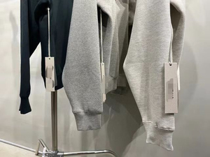 Sudaderas con Capucha Oversize de Lujo Personalizadas SS22 Essentials, Tejidas, 100% Algodón, con Flocado, en Colores Avena Claro y Avena Oscuro, Elásticas, 3D - Product Image 5