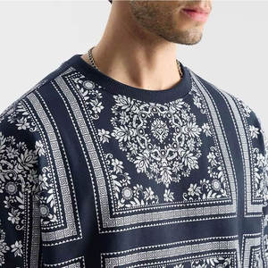 Camiseta Oversize Estampada para Hombre, Estilo Relajado, Look Moderno de Streetwear - Product Image 5