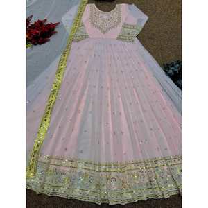 ATRACTIVE GEORGETTE BORDADO SECUENCIA BATA DE TRABAJO CON DUPATTA BABY ROSA - Product Image 4