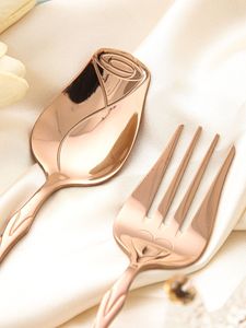 Cubiertos de mesa inspirados en la herencia de la Tierra Alta, creados para mesas robustas, para una anfitriónía tradicional y una cena noble. - Product Image 3