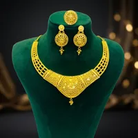 Ensemble de bijoux tendance en laiton plaqué or 24 carats de style Dubaï, avec turquoise, pour femmes |   Collier et boucles d'oreilles à chaîne en forme de boîte, style traditionnel