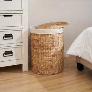 Haute qualité naturel jacinthe d'eau tissé panier de rangement à linge Durable paille couvercle poignée luxe cuisine stockage fait Vietnam - Product Image 4
