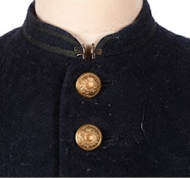 Abrigos Personalizados para Hombre con Decoración en el Cuello y Pliegues en los Hombros, Ropa de Abrigo para Uso en Exteriores - Product Image 6