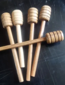 Ensemble de vaisselle moderne en bois écologique comprenant un fouet et une cuillère à sauce en bois par FAIZA CRAFT - Product Image 6