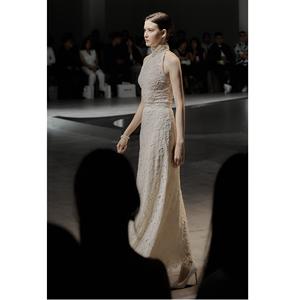 Nouvelle collection Robes décontractées pour femmes Robes élégantes LILIAN HALTER-NECK LONG DRESS 92% Polyester 8% Rayonne Robes sans manches à col halter - Product Image 5