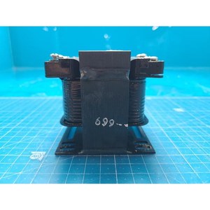 Square D 9070 Ser. Disjoncteur à déclenchement par shunt S30033-524-51, utilisé comme pièce détachée d'équipement semi-conducteur d'époque - Product Image 5
