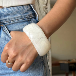 Elegant <b>White</b> Resin Craft Bangle Wide <b>Acrylic</b> Cuff Bracelet Handmade Glossy Fashion Jewelry for Women and Girls - Product Image 1