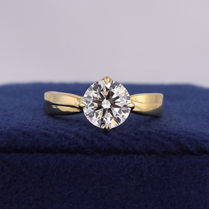 Anillo de compromiso con diamante cultivado en laboratorio de corte redondo de 2.00 CT certificado por IGI - Anillo solitario - Anillo de oro sólido de 14k - Regalo de aniversario para - Product Image 1