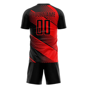 Nouvelle conception, uniforme de football unisexe personnalisé, 100% polyester, maillots de football à manches courtes en mesh pour hommes, ensemble pour l'été - Product Image 3