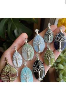 Colgante de Árbol de Piedras Curativas - Product Image 1
