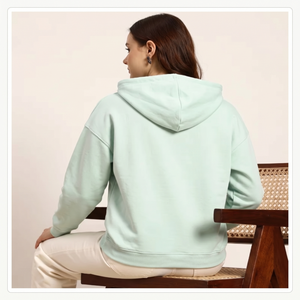 Sudadera con Capucha Casual de Estilo Urbano para Mujer, Personalizable, 100% Algodón, Felpa Francesa, Color Verde Menta, Ropa Casual Femenina - Product Image 2