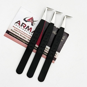 Pince à cils à 90 degrés la plus vendue, à pointe fine, écologique, testée à la main, pour extensions de cils - Product Image 2