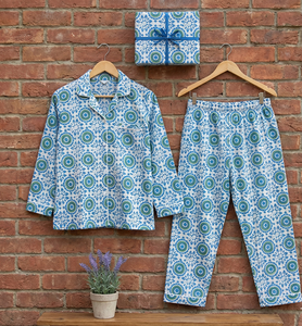 Ensemble de pyjama long pour femmes, col en V, imprimé floral dessiné à la main, manches longues, 100% coton, boutons, taille élastique, respirant - Product Image 3