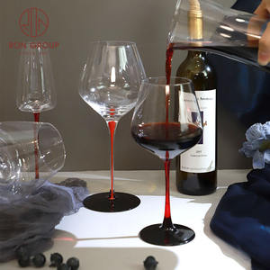 Vente en gros Verres uniques en cristal soufflé à la main de luxe moderne pour restaurant, banquet, <span class=keywords><strong>gobelet</strong></span>, verre à vin rouge à longue tige - Product Image 3