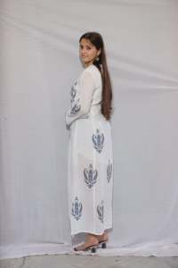 Robe bohème faite à la main pour femmes en coton bio à la mode imprimé floral décontracté Midi taille naturelle doux cadeau de la Saint-Valentin d'été - Product Image 2