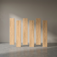 Dalles de sol en porcelaine imitation bois chevrons, couleur brun Latino, 200x1200mm, résistantes aux acides, antibactériennes, antidérapantes, design premium
