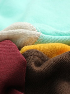 Sudaderas con Capucha Personalizadas de Fábrica, Ropa de Alta Calidad para Invierno, Varios Estilos y Opciones de Impresión Digital - Product Image 3