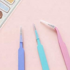 Pinzas para pestañas de acero inoxidable con punta puntiaguda Diseño recto y curvo para uso en belleza - Product Image 6