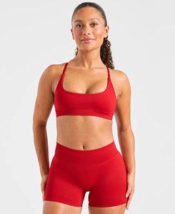 Ensemble short et soutien-gorge de sport côtelé rouge sur mesure pour femme, haute qualité, respirant, coupe ajustée, longueur cheville, toutes saisons - Product Image 1
