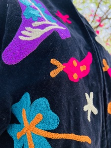 Veste d'hiver courte pour femme en velours brodée à la main vintage |   Manteau décontracté sans fermeture 100% coton biologique pour adolescents, respectueux de l'environnement - Product Image 4