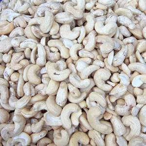 Vente en gros de noix de cajou du Vietnam, qualité supérieure WW180, WW210, prix raisonnable - Product Image 1