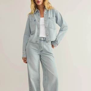 Chaqueta de diseñador vintage personalizada, estilo casual, de punto, oversize, para hombre, de mezclilla, cálida, cómoda, de manga larga, con cuello alto. - Product Image 3